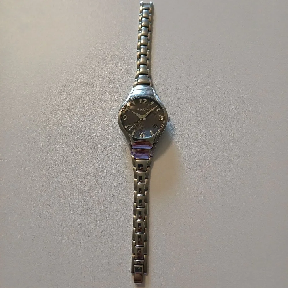Kenneth Cole New York KC4381 Stainless Steel Women Watch Gray Textured Dial 31mm